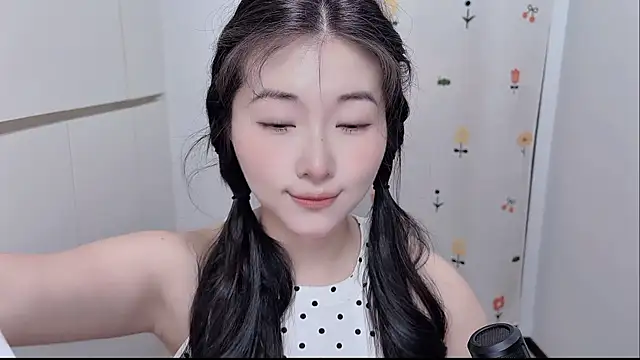 Rosalind xixi online show from 7, 6, 2026