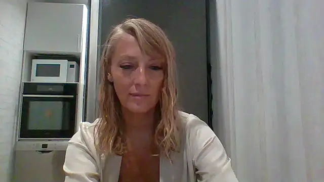 Snapshot of Vexxaa chatting on 27, 9, 2025 Vexxaa online show from 27, 9, 2025