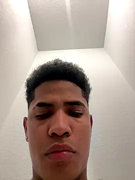 fuego01 online show from 17, 12, 2025