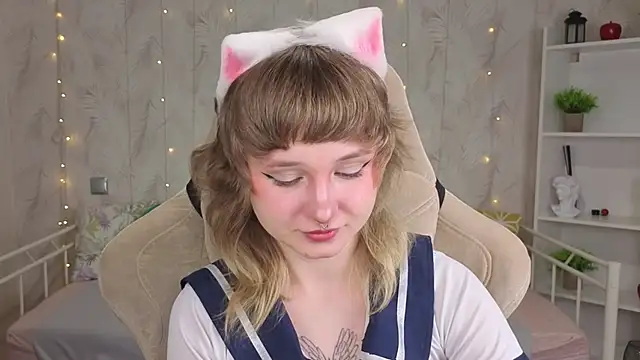 Tori Cutie online show from 21, 5, 2026