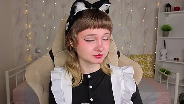 Tori Cutie online show from 6, 5, 2026