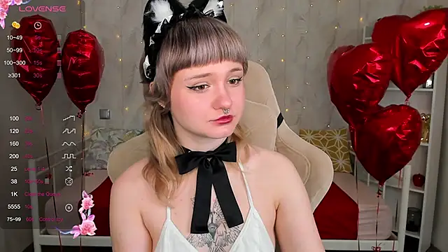 Tori Cutie online show from 22, 2, 2026