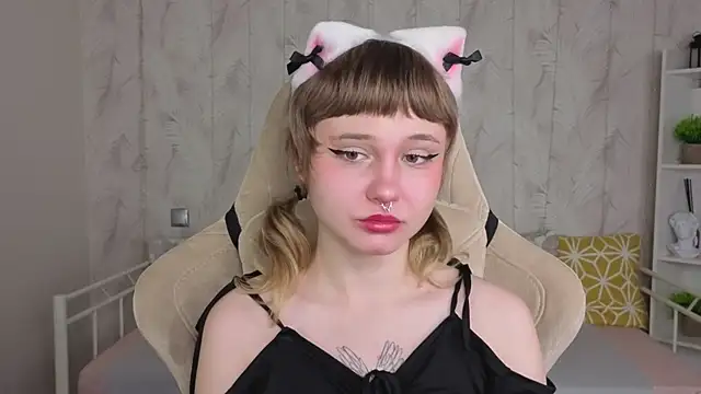 Tori Cutie online show from 8, 5, 2026