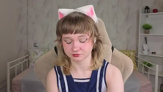 Tori Cutie online show from 23, 5, 2026