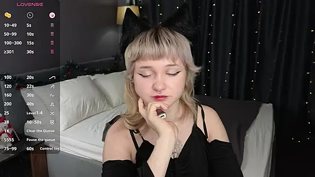 Snapshot of Tori_Cutie chatting on 3, 12, 2025 Tori Cutie online show from 3, 12, 2025