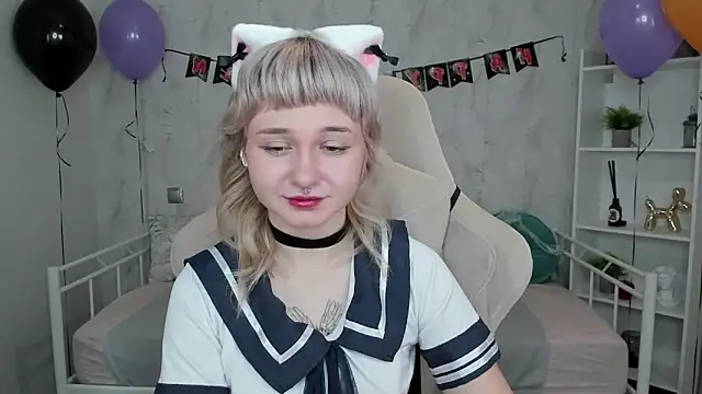 Snapshot of Tori_Cutie chatting on 31, 10, 2025 Tori Cutie online show from 31, 10, 2025