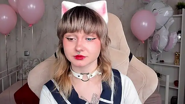 Tori Cutie online show from 2, 4, 2026