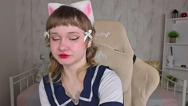 Tori Cutie online show from 7, 5, 2026
