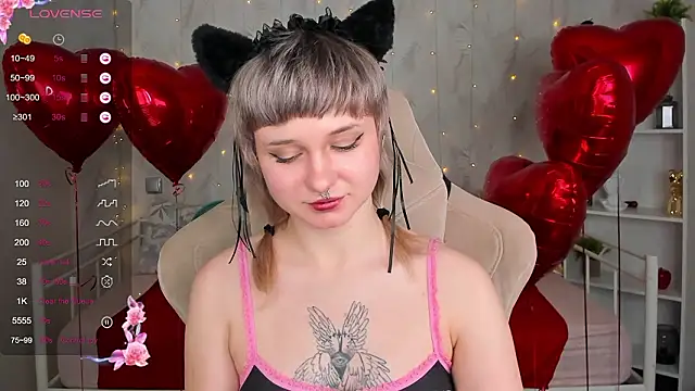 Tori Cutie online show from 8, 2, 2026