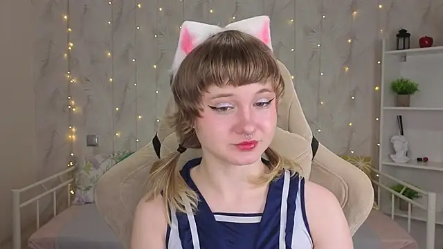 Tori Cutie online show from 22, 5, 2026