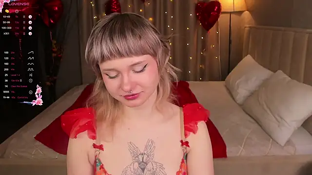 Tori Cutie online show from 27, 2, 2026