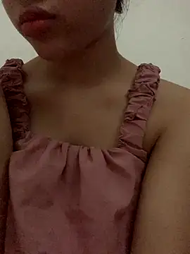 Nguyenha11 online show from 7, 10, 2025