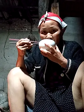 TinTin321 online show from 4, 11, 2025