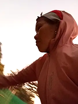 TinTin321 online show from 27, 11, 2025