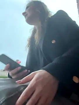 Snapshot of IsabellaEtha chatting on 22, 10, 2025 IsabellaEtha online show from 22, 10, 2025