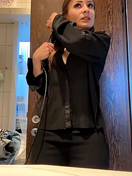 Snapshot of IsabellaEtha chatting on 26, 9, 2025 IsabellaEtha online show from 26, 9, 2025