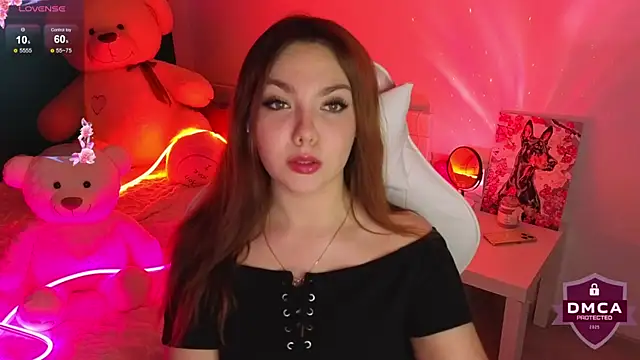 Snapshot of ApheliaDream_ chatting on 18, 10, 2025 ApheliaDream online show from 18, 10, 2025