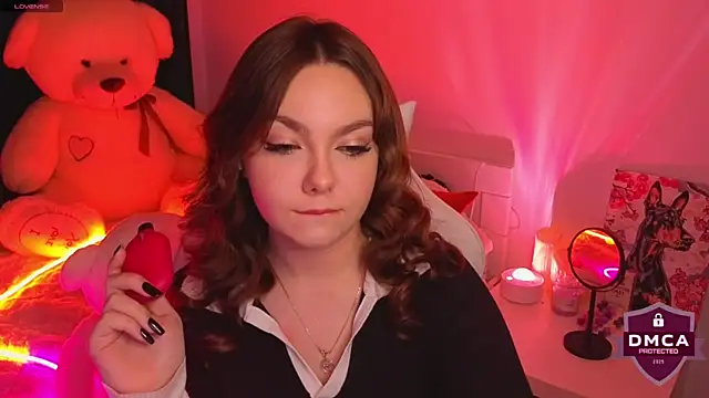 Snapshot of ApheliaDream_ chatting on 2, 11, 2025 ApheliaDream online show from 2, 11, 2025