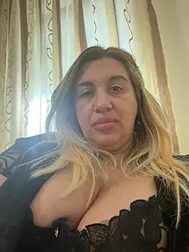 Snapshot of TheeaBlanco chatting on 9, 6, 2026 TheeaBlanco online show from 9, 6, 2026