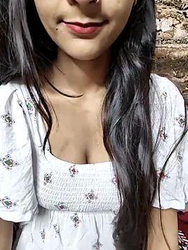 Indian-Aleena online show from 6, 10, 2025