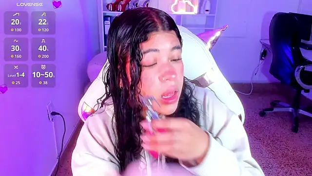 Ivy nt online show from 9, 11, 2025