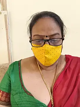 Snapshot of heera-rani chatting on 3, 6, 2026 heera-rani online show from 3, 6, 2026