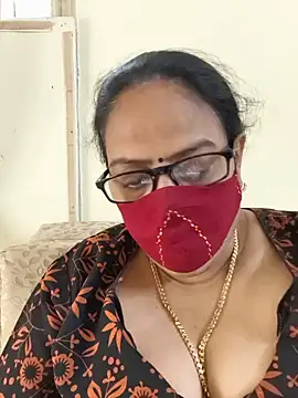 Snapshot of heera-rani chatting on 7, 6, 2026 heera-rani online show from 7, 6, 2026