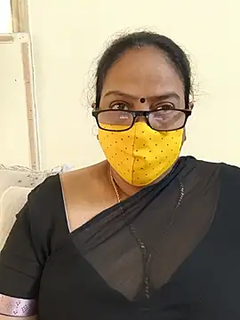 Snapshot of heera-rani chatting on 4, 6, 2026 heera-rani online show from 4, 6, 2026