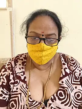 Snapshot of heera-rani chatting on 8, 7, 2026 heera-rani online show from 8, 7, 2026