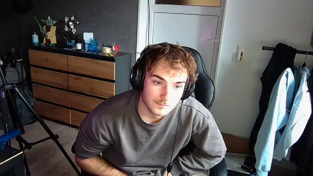 Snapshot of Rudi2007Eye chatting on 11, 2, 2026 Rudi2007Eye online show from 11, 2, 2026