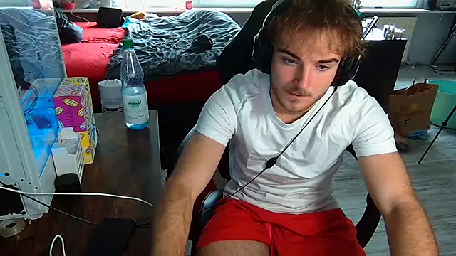 Snapshot of Rudi2007Eye chatting on 25, 9, 2025 Rudi2007Eye online show from 25, 9, 2025