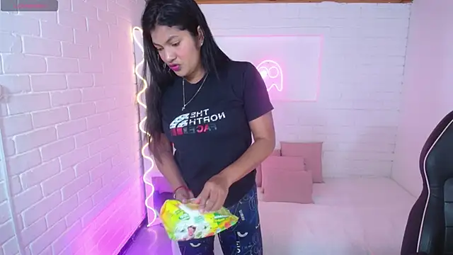 Lexy tay online show from 9, 9, 2025