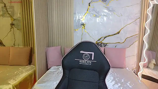 Snapshot of Lexy_tay chatting on 24, 2, 2026 Lexy tay online show from 24, 2, 2026