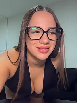 AlessiaaRuso1 online show from 17, 6, 2026