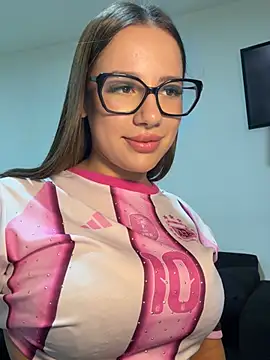 AlessiaaRuso1 online show from 24, 6, 2026