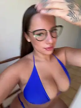 AlessiaaRuso1 online show from 6, 2, 2026