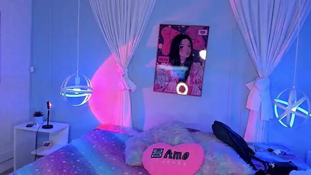 Hannahpage online show from 6, 10, 2025