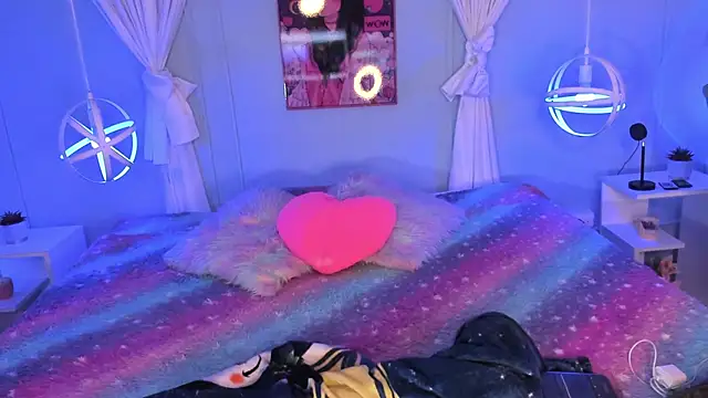 Hannahpage online show from 3, 10, 2025