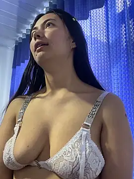 Snapshot of Tamygh_ chatting on 28, 11, 2025 Tamygh online show from 28, 11, 2025