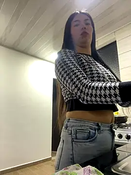 Snapshot of Tamygh_ chatting on 12, 11, 2025 Tamygh online show from 12, 11, 2025