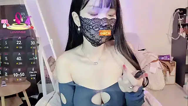 twlilybae online show from 5, 11, 2025