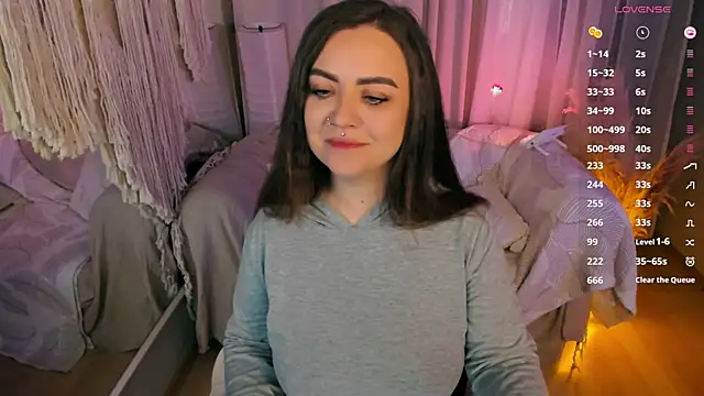 ashton heidii online show from 28, 9, 2025