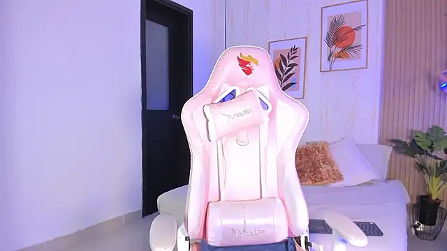 Ayleen Dunkan online show from 15, 1, 2026