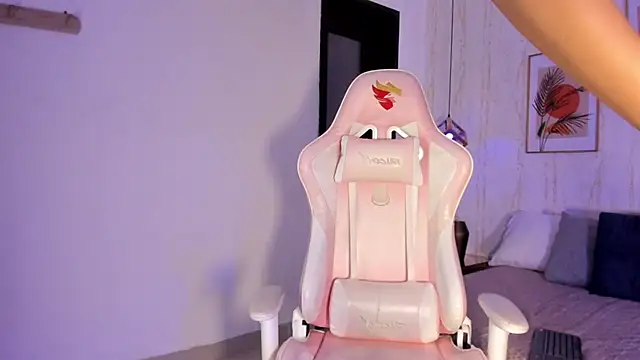 Ayleen Dunkan online show from 18, 10, 2025