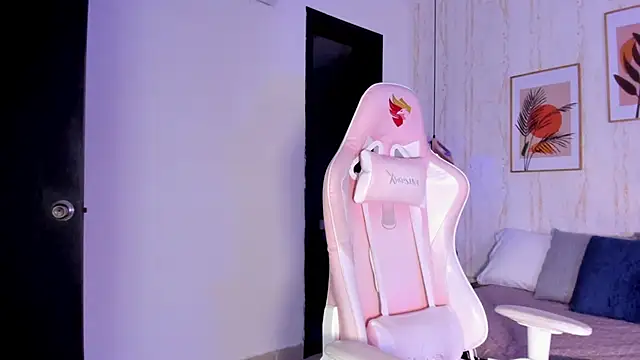 Ayleen Dunkan online show from 17, 10, 2025