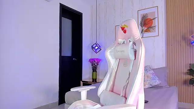 Ayleen Dunkan online show from 16, 12, 2025