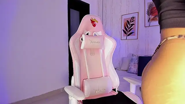 Ayleen Dunkan online show from 20, 11, 2025