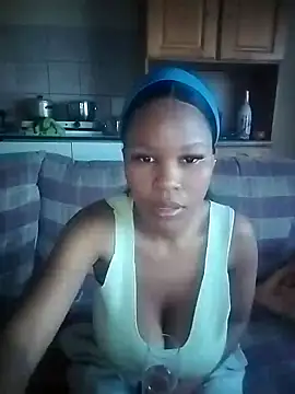 Seductive Yellow Titties online show from 10, 9, 2025