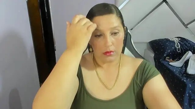 Snapshot of KikaDuque chatting on 4, 2, 2026 KikaDuque online show from 4, 2, 2026