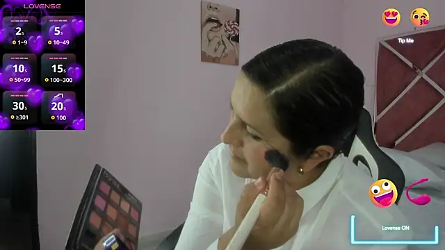 KikaDuque online show from 30, 11, 2025